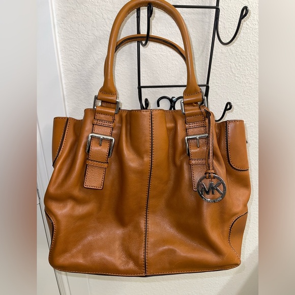 Vintage Michael Kors Brookville Leather‎ Drawstring Handbag /purse - Picture 1 of 12